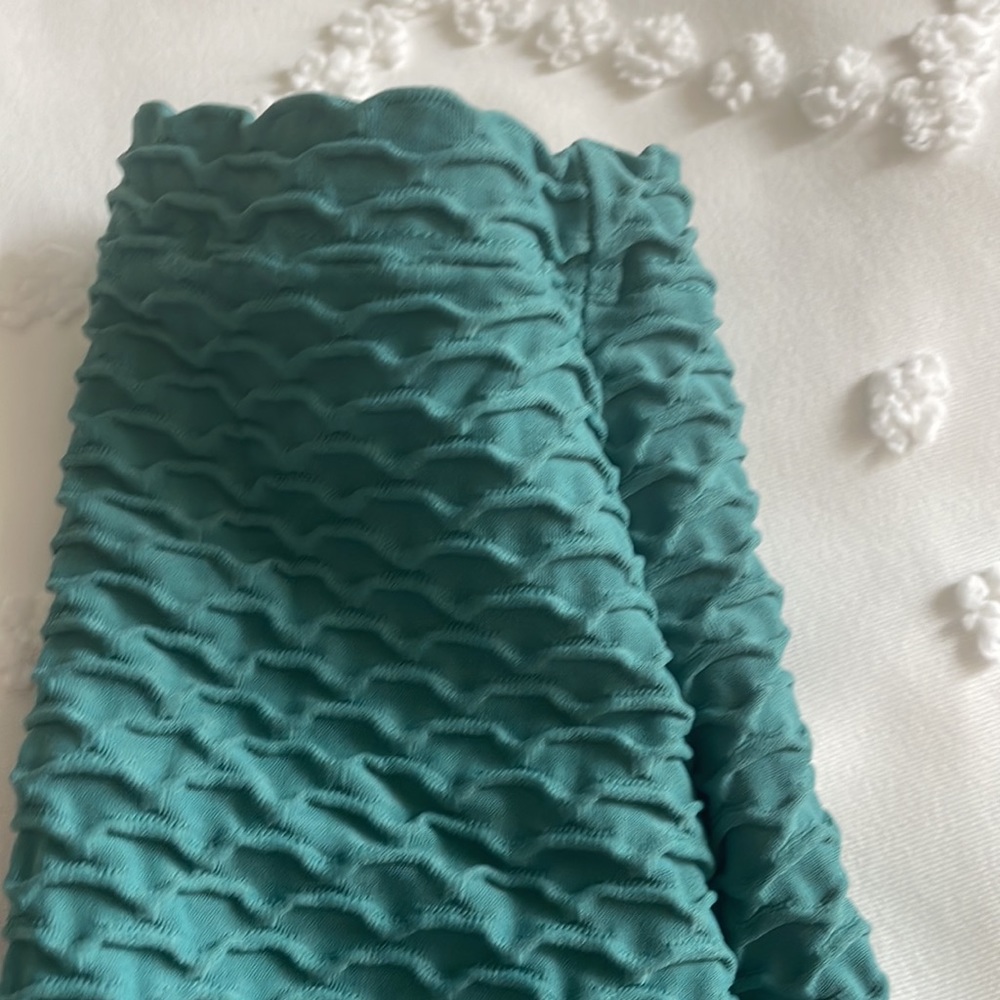 Booty By Brabants Croco Mint Leggings - Picture 10 of 11